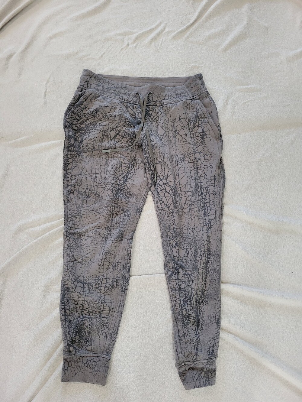lululemon athletica Grey/beige Crackle-Print Jogger Pants
